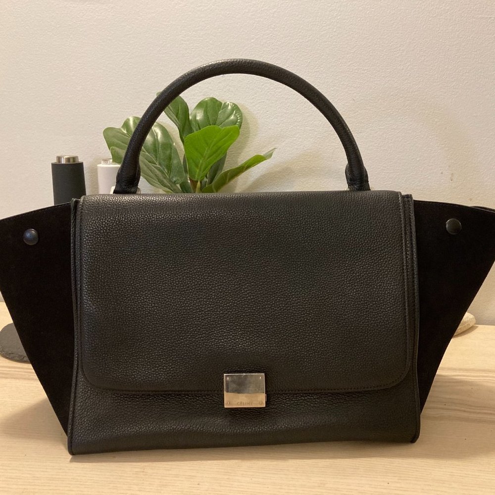 MINT condition Celine trapeze silver hardware + black medium